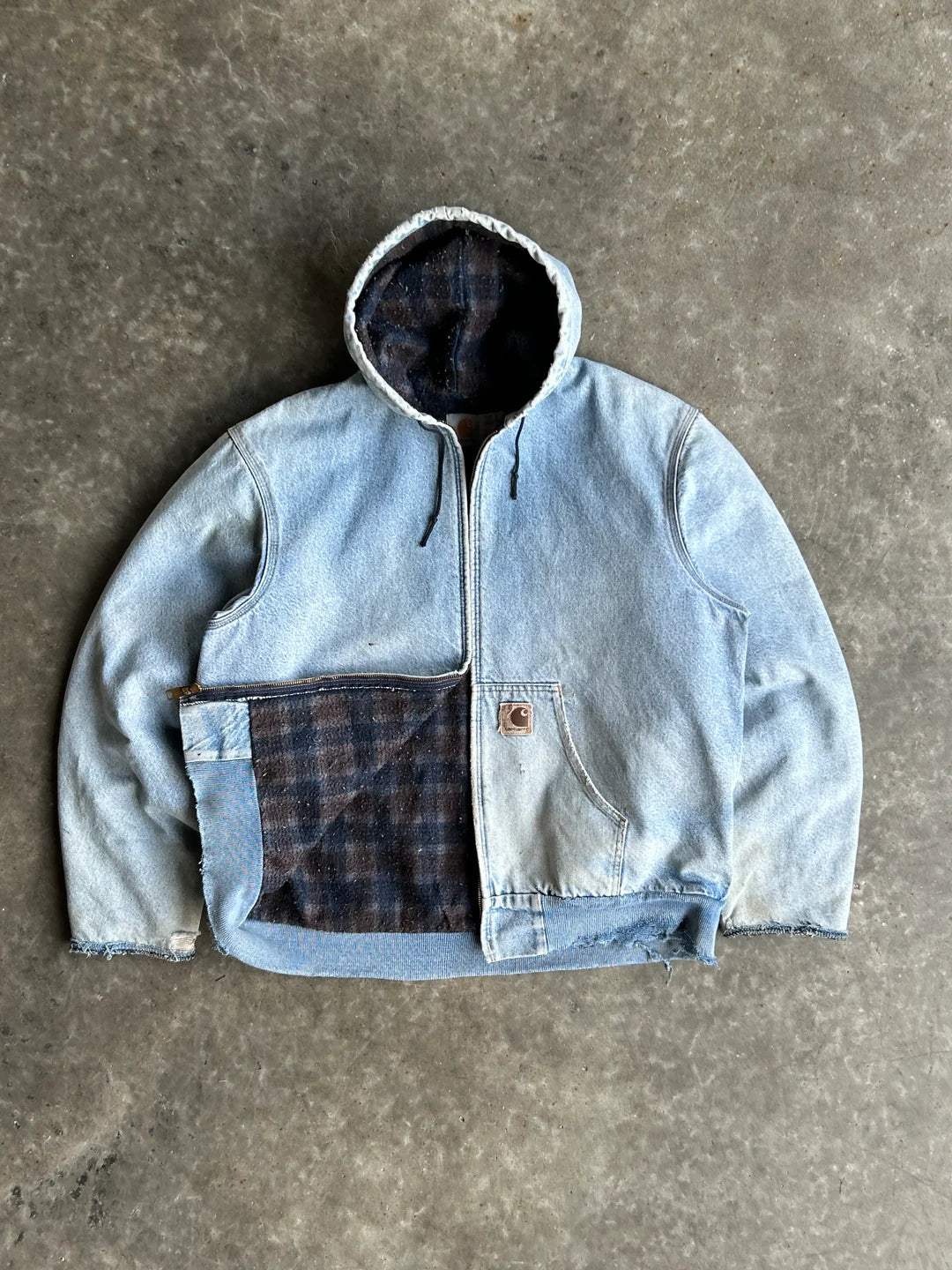 Vintage Denim Carhartt Hooded Jacket™
